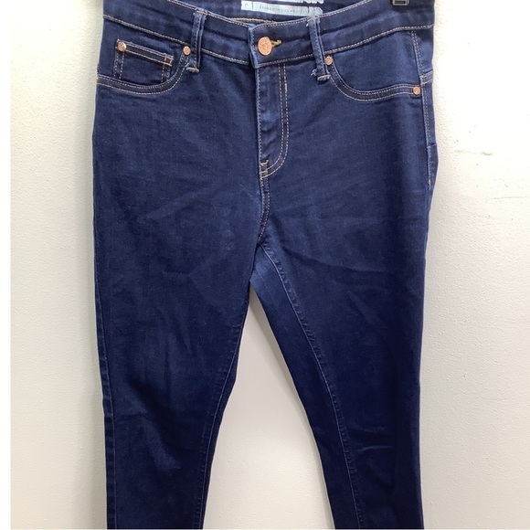 Celebrity Pink Size 5/27 Curvy Skinny Jeans. Preowned - Picture 2 of 7